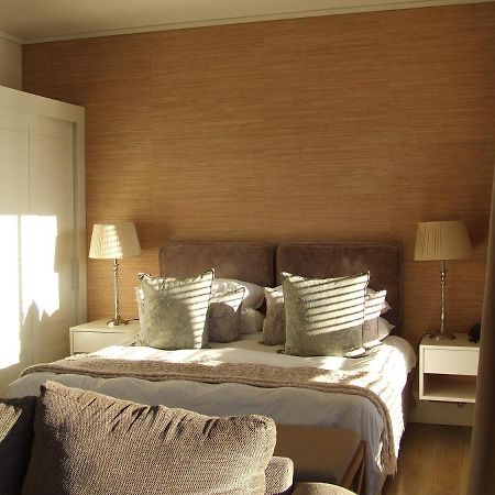 210 Gallery Luxury Studio Apartment Knysna Esterno foto
