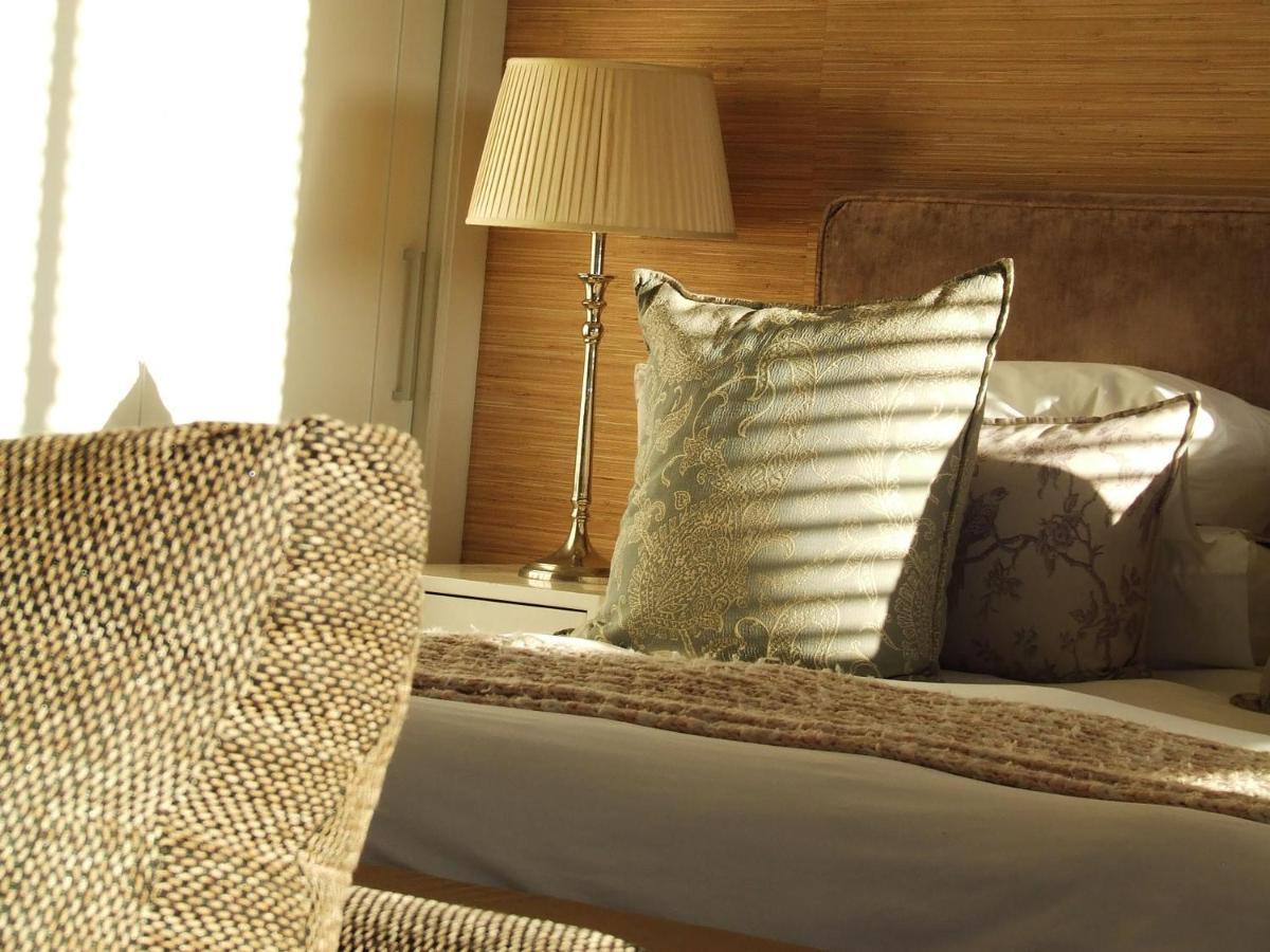 210 Gallery Luxury Studio Apartment Knysna Esterno foto